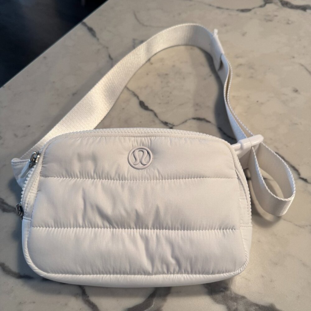 Everywhere Belt Bag Large 2L *Wunder Puff White